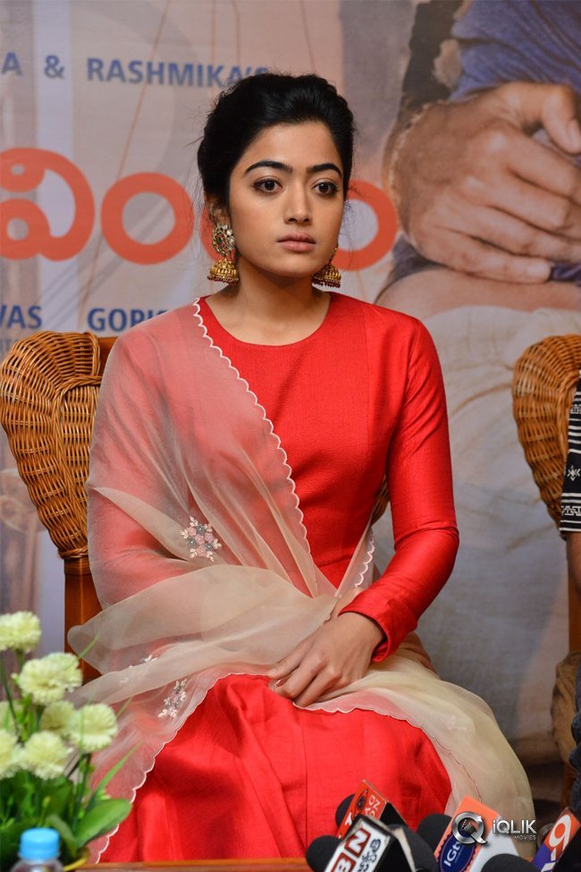 Geeta-Govindham-Movie-Press-Meet-at-Vizag